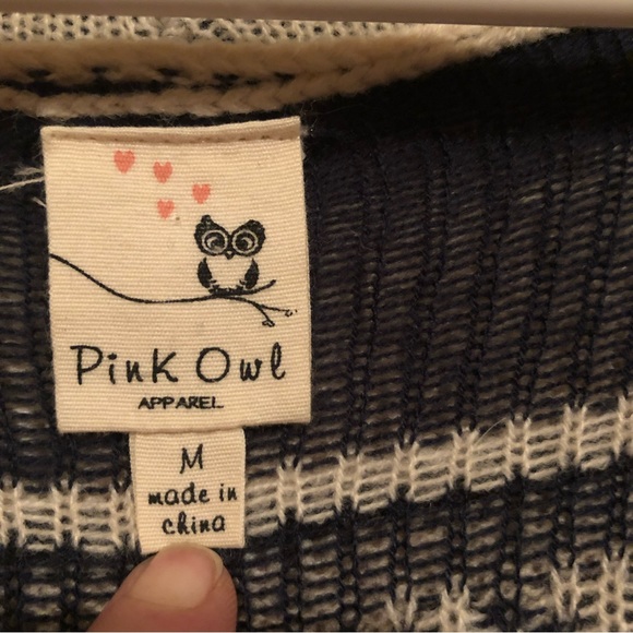 Pink Owl Black and PinkTribal look sweater - Picture 5 of 6